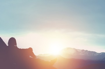 《末世刁民》主要讲述的是什么内容？